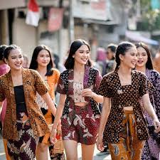 👗 Tren Fashion & Gaya Hidup Mode Indonesia 2025: Sustainability, Tradisi & Teknologi